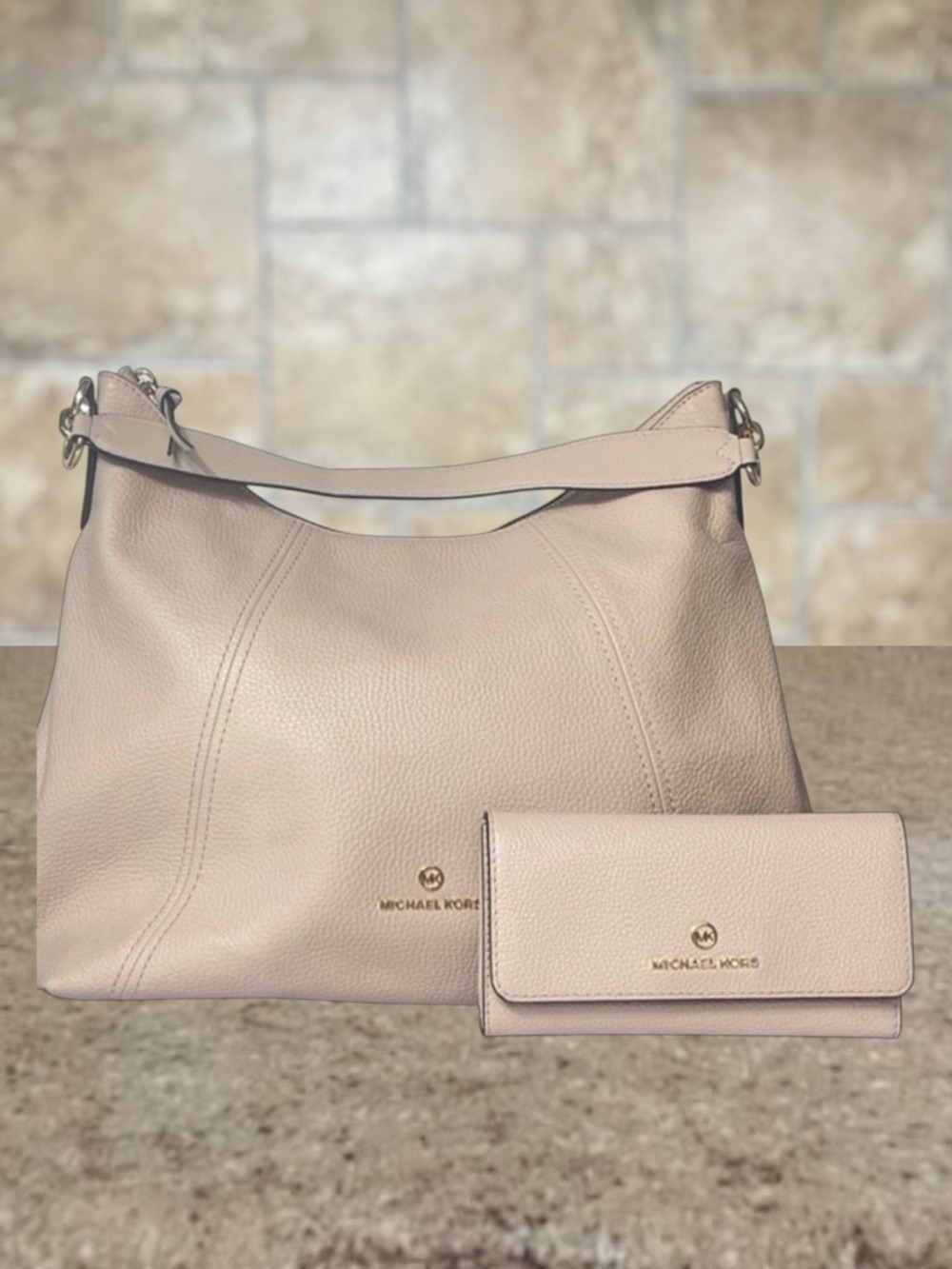 Michael Kors Sienna Large Hobo + Matching Wallet Pale Pink